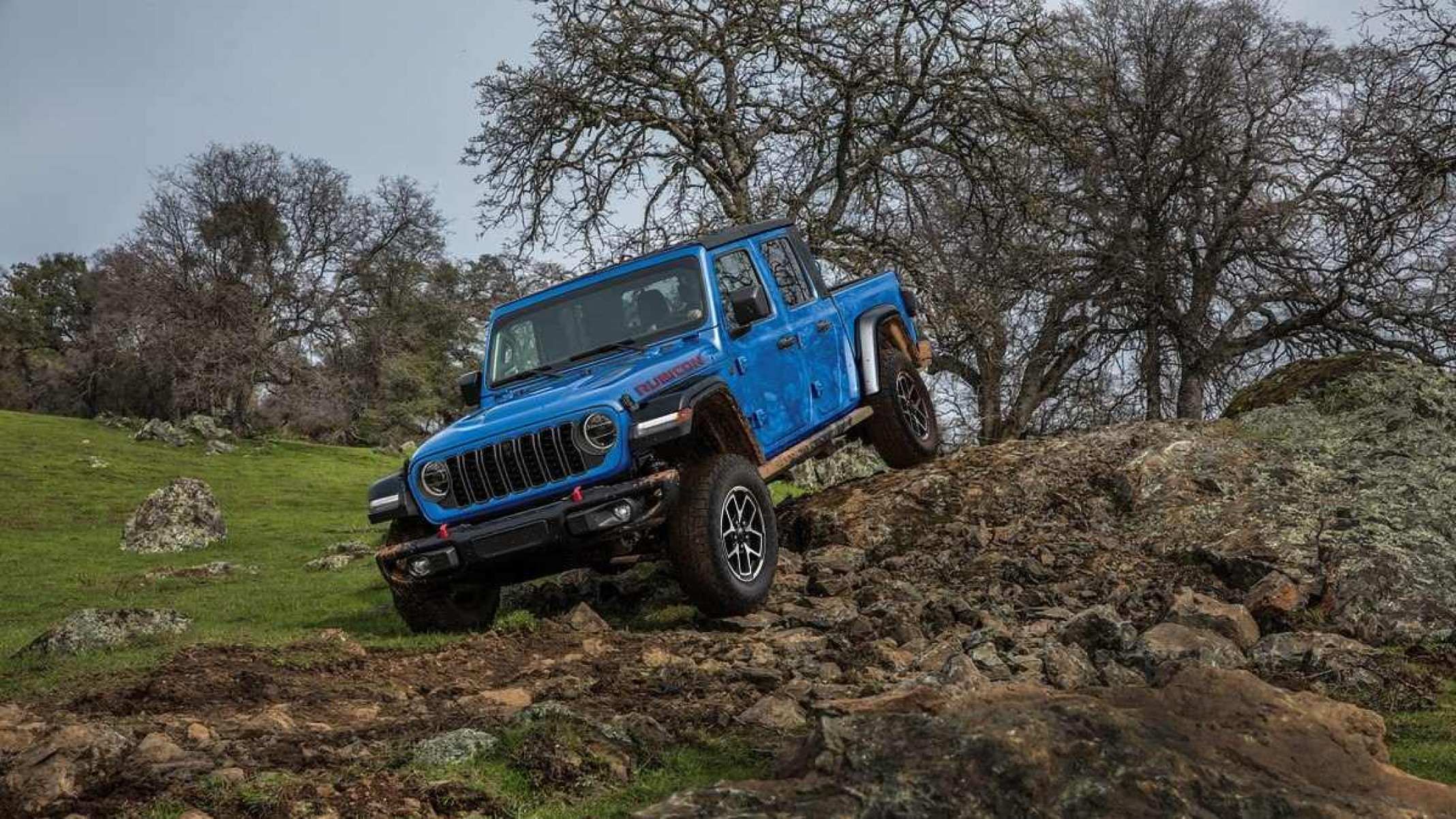 Jeep Wrangler e Gladiator são apresentados na versão Rubicon